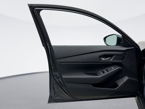 Used 2025 Honda Accord SE image 9