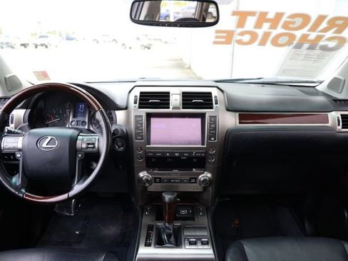 Used 2015 Lexus GX 460 w/ Premium Package AWD/4WD image 16