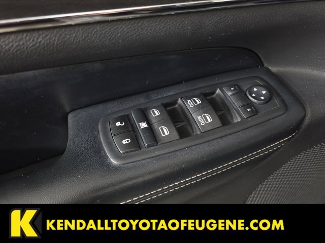 Used 2017 Jeep Grand Cherokee Limited w/ Luxury Group II AWD/4WD image 23
