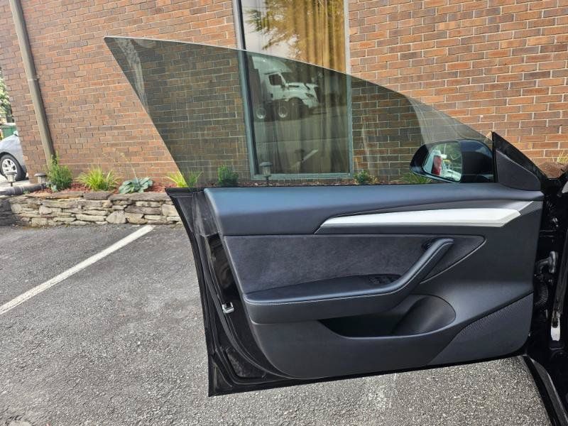 Used 2021 Tesla Model 3 Long Range AWD/4WD image 34