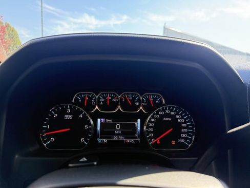 Used 2018 GMC Sierra 2500 SLT w/ Suspension Package, Off-Road image 21