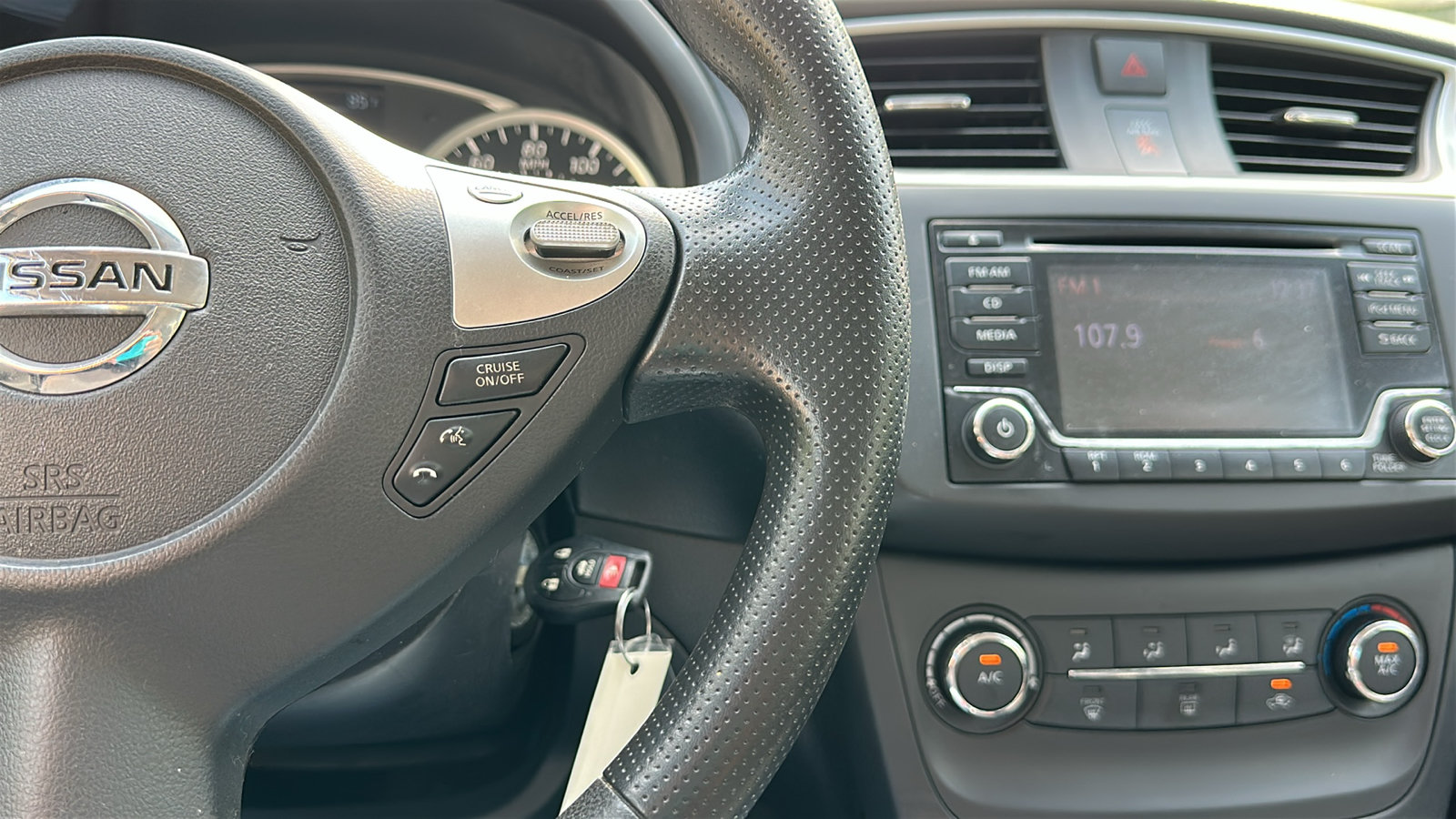 Used 2018 Nissan Sentra S FWD image 15