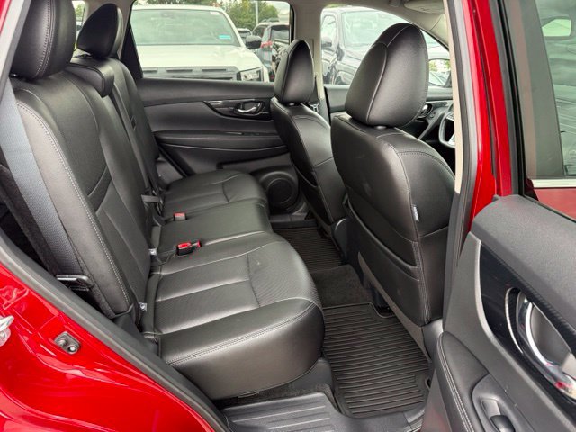 Used 2019 Nissan Rogue SL w/ Premium Package AWD/4WD image 25