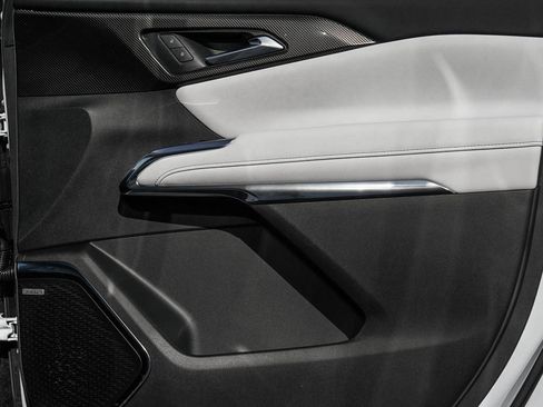 New 2026 Chevrolet Traverse High Country w/ LPO, Floor Liner Package image 11