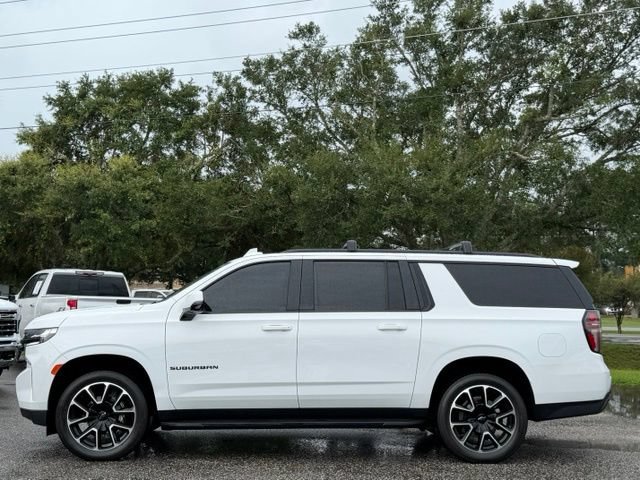 Used 2024 Chevrolet Suburban RST w/ Luxury Package RWD image 4