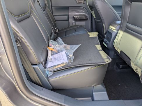 New 2026 Ford Maverick Lobo image 32