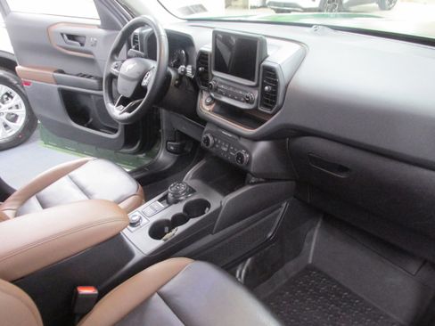 Used 2023 Ford Bronco Sport Badlands w/ Premium Package image 25