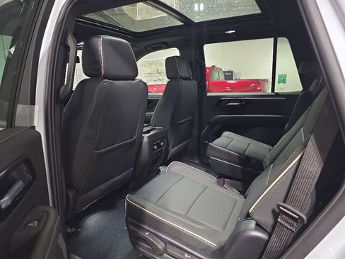 New 2026 Chevrolet Tahoe Premier AWD/4WD image 11