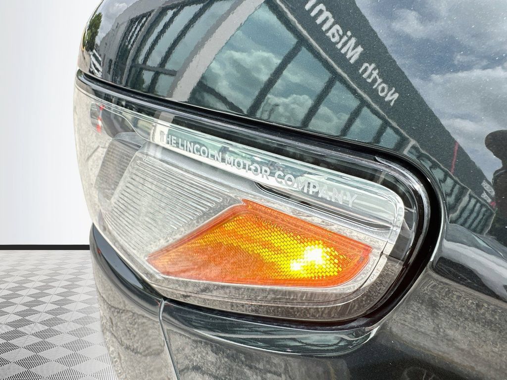 Used 2022 Lincoln Navigator L Black Label AWD/4WD image 37