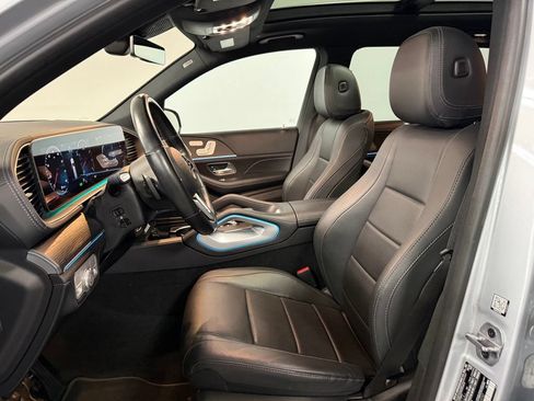 Used 2022 Mercedes-Benz GLS 450 4MATIC w/ Acoustic Comfort Package image 9