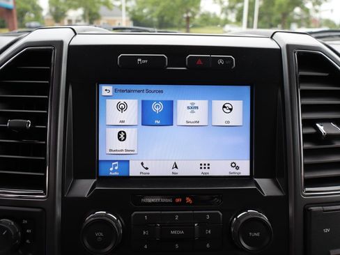 Used 2018 Ford F150 XLT w/ Equipment Group 302A Luxury AWD/4WD image 22
