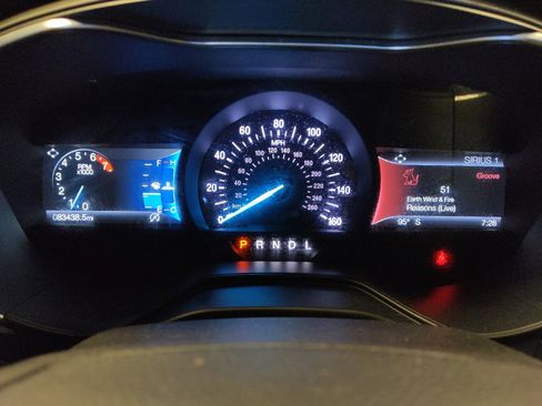 Used 2020 Ford Fusion SE FWD image 23