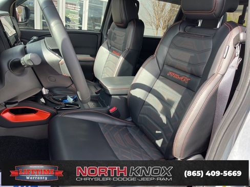 Used 2025 Nissan Frontier PRO-4X w/ Pro Premium Package image 4