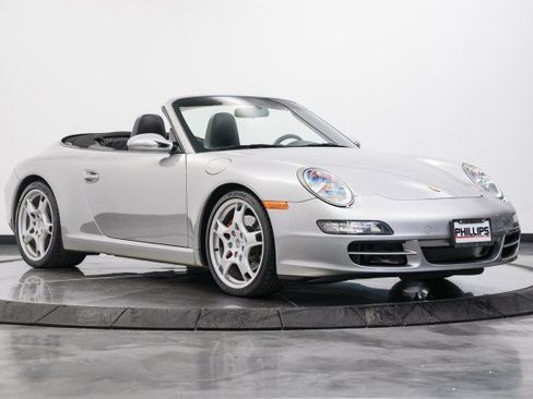 Used 2005 Porsche 911 Carrera S image 15