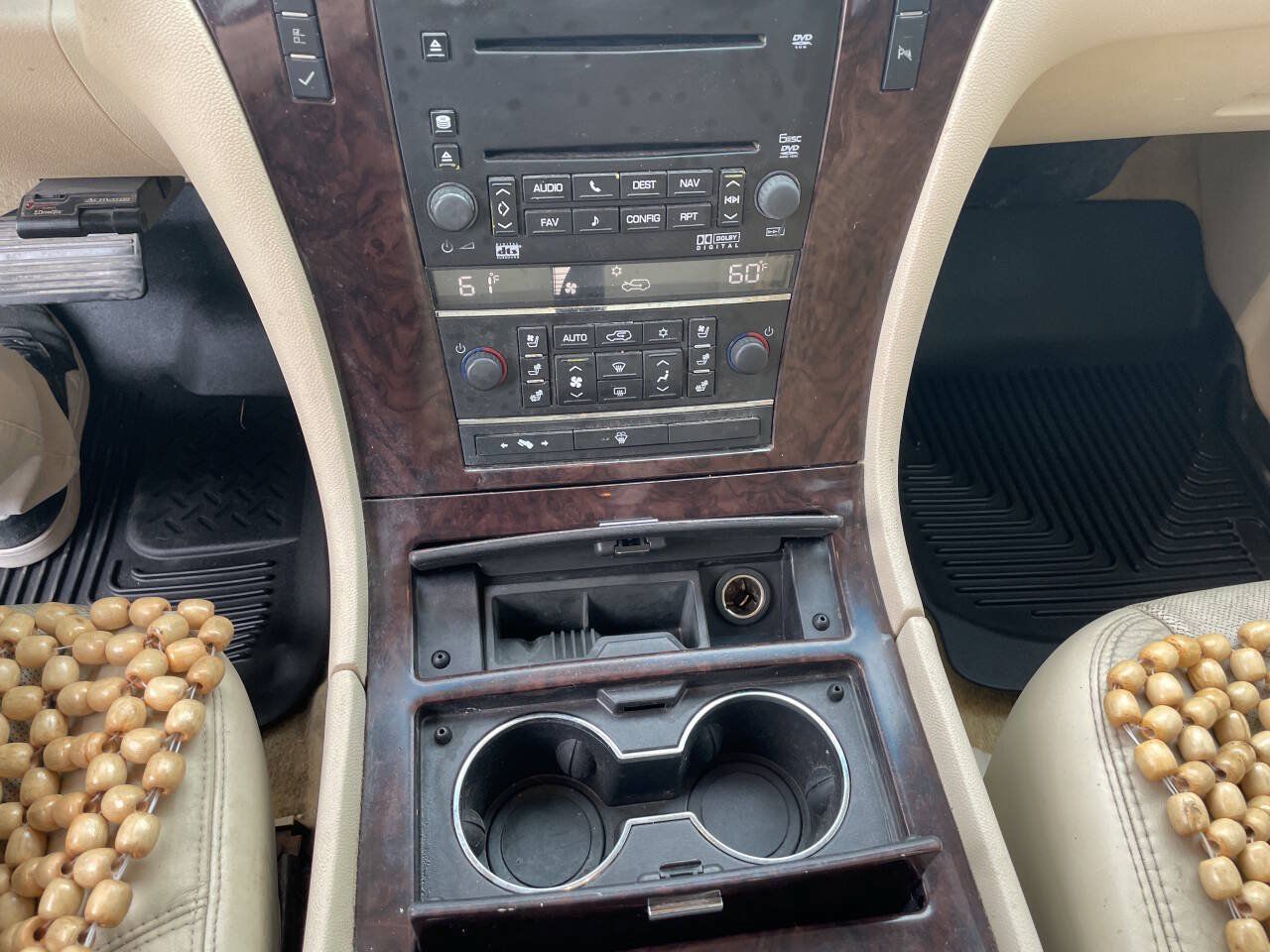 Used 2007 Cadillac Escalade EXT w/ Information Package AWD/4WD image 22