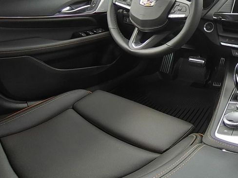 New 2025 Cadillac CT4 V w/ LPO, ONYX Package image 12