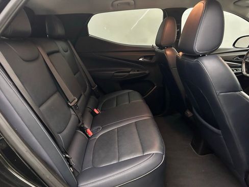 Used 2022 Chevrolet Bolt EUV LT w/ Convenience Package image 13