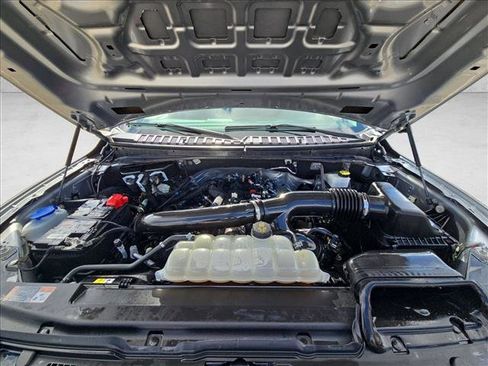 Used 2024 Ford Expedition Limited image 23