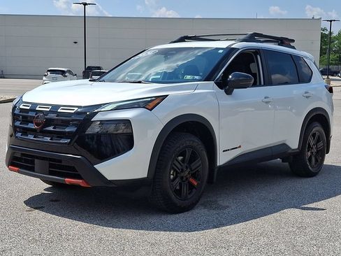 Used 2026 Nissan Rogue SV w/ Rock Creek Premium Package AWD/4WD image 6