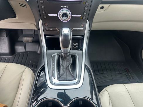 Used 2017 Ford Edge Titanium w/ Technology Package image 24