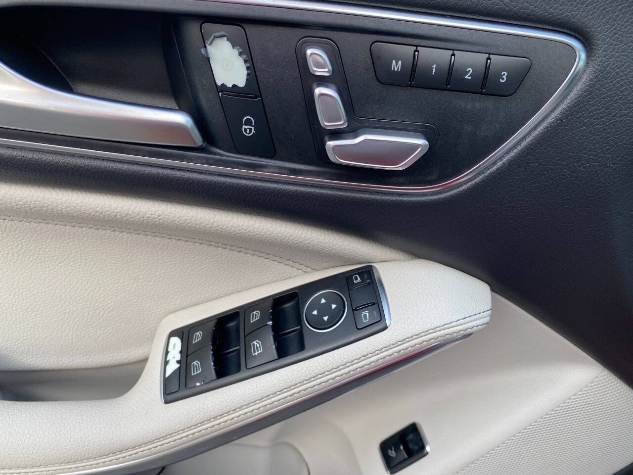 Used 2017 Mercedes-Benz CLA 250 image 12