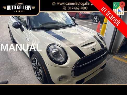 Used 2019 MINI Cooper S image 1