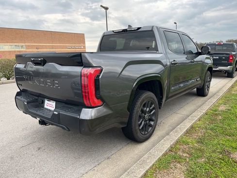 Used 2024 Toyota Tundra Platinum AWD/4WD image 3
