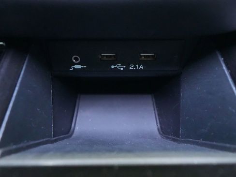 Used 2021 Subaru Outback Premium image 33