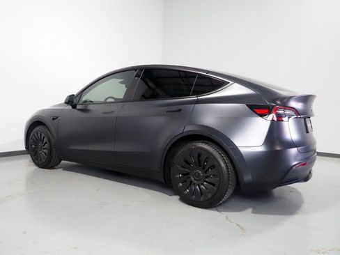 Used 2024 Tesla Model Y 2WD image 9