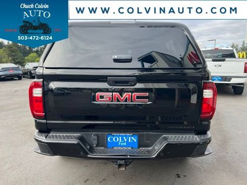 Used 2023 GMC Canyon Denali w/ Denali Black Edition AWD/4WD image 29