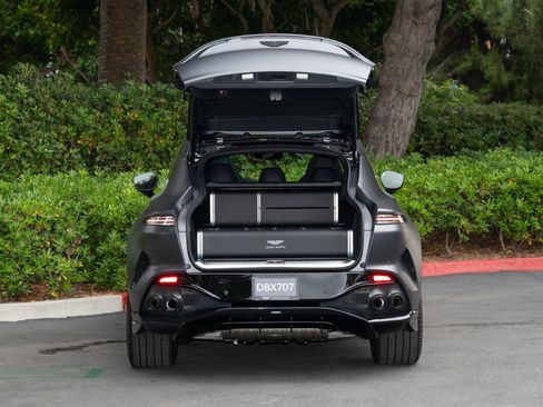 Used 2025 Aston Martin DBX 707 image 7