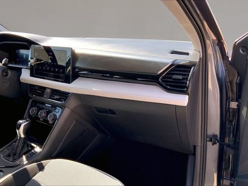 Certified 2025 Volkswagen Taos S FWD image 17