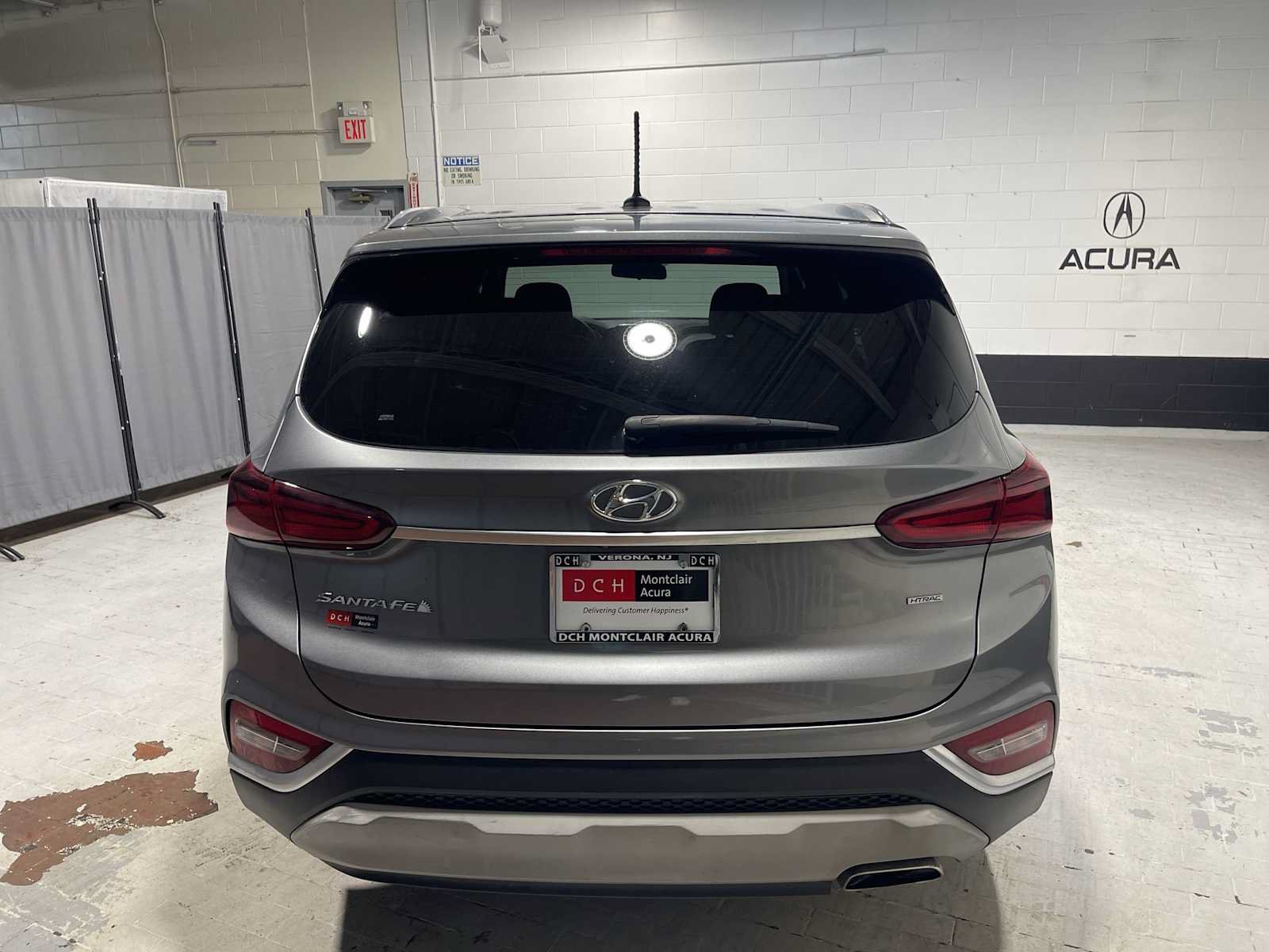 Used 2019 Hyundai Santa Fe SE AWD/4WD image 4