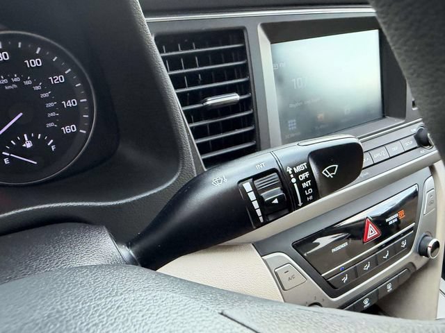 Used 2017 Hyundai Elantra SE FWD image 24