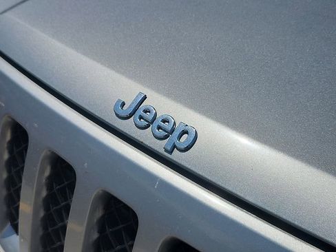 Used 2016 Jeep Patriot Sport w/ Tire & Wheel Group FWD image 4