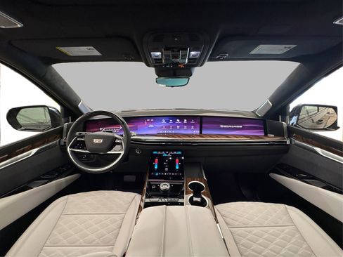 New 2025 Cadillac Escalade ESV Sport Platinum image 24
