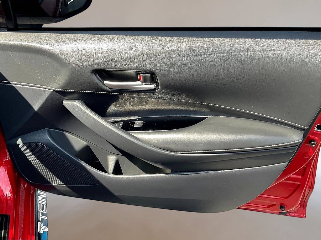 Used 2021 Toyota Corolla SE w/ Special Edition FWD image 22