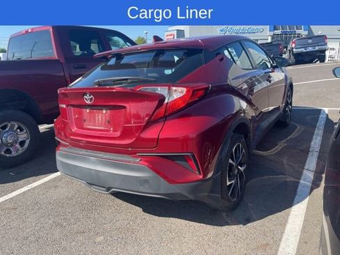 Used 2018 Toyota C-HR XLE FWD image 5