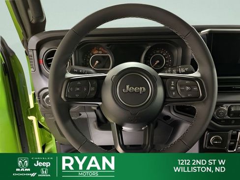 New 2026 Jeep Wrangler Unlimited Rubicon AWD/4WD image 29