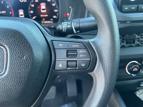 Used 2025 Honda Accord LX image 29