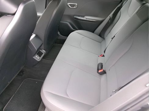 Used 2025 Kia K4 FWD image 9