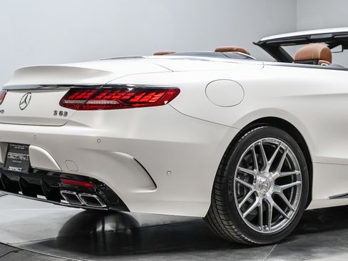 Used 2019 Mercedes-Benz S 63 AMG 4MATIC Cabriolet w/ Driver Assistance Package image 18