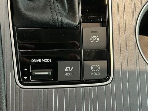 New 2026 Toyota Sienna XLE image 30