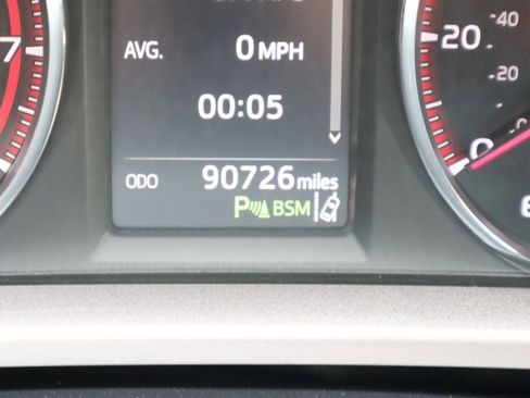 Used 2017 Toyota RAV4 SE w/ Advanced Technology Package image 39