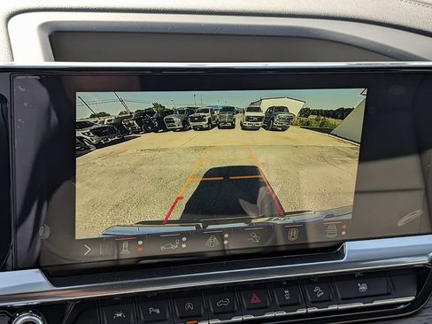 New 2026 GMC Sierra 1500 SLT AWD/4WD image 18