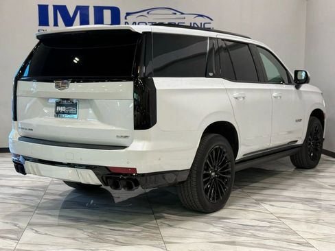 Used 2023 Cadillac Escalade V image 6