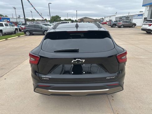 New 2026 Chevrolet Trax ACTIV FWD image 26
