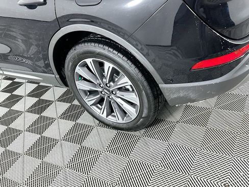 Used 2022 Lincoln Corsair Reserve w/ Elements Package image 40