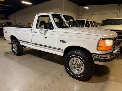 Used 1997 Ford F250 4x4 Regular Cab Heavy Duty image 32