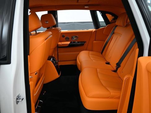 New 2027 Rolls-Royce Phantom Sedan RWD image 25